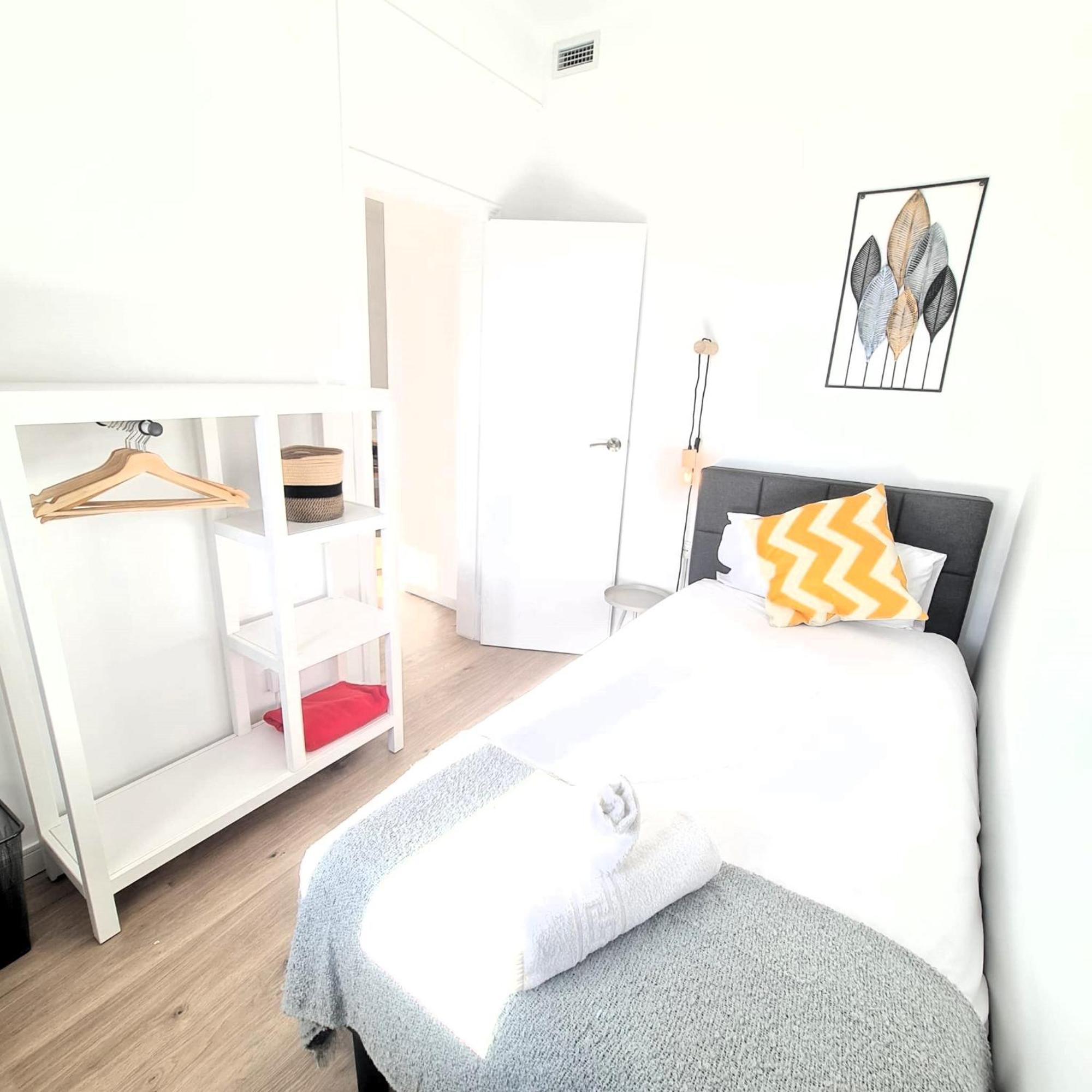 G74 Avenida Gaudi 4 Bedrooms With Balcony- Sagrada Familia Lejlighed *