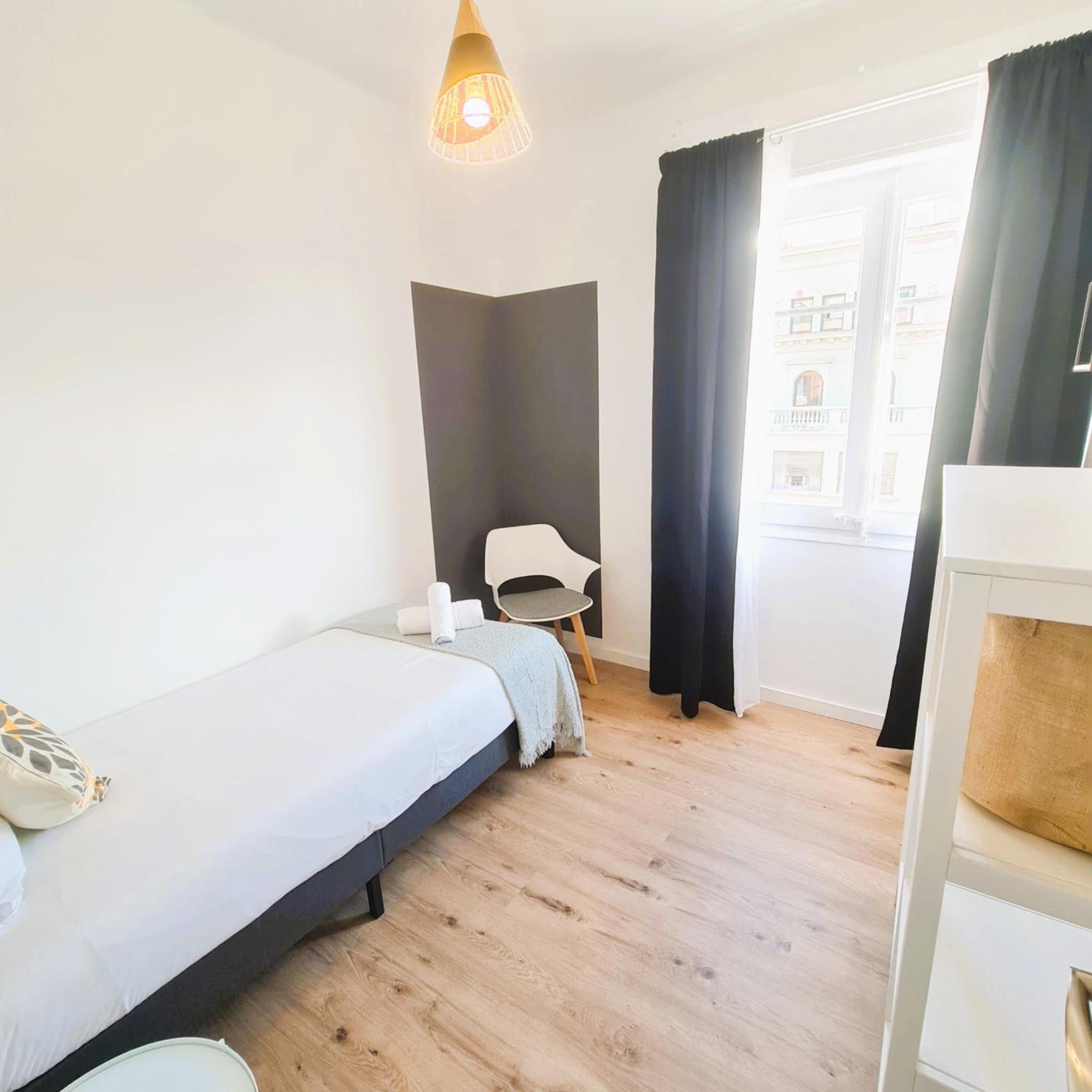 G74 Avenida Gaudi 4 Bedrooms With Balcony- Sagrada Familia Lejlighed *