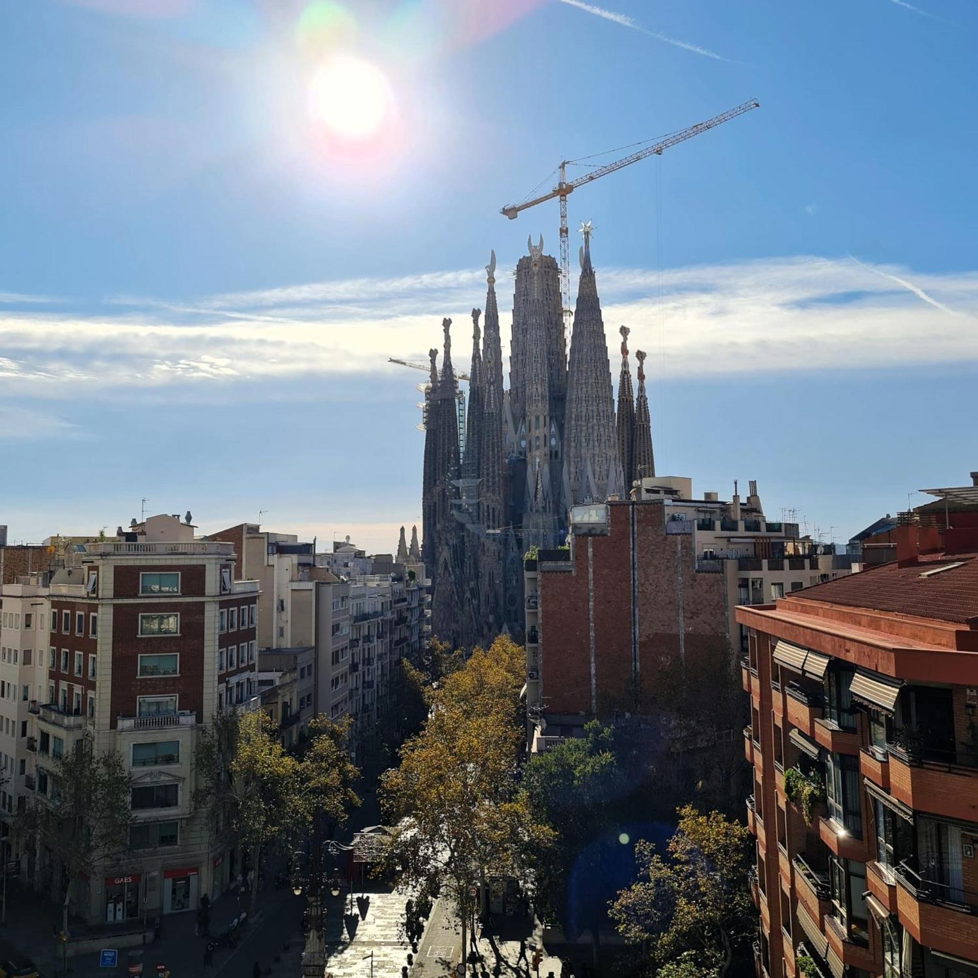 Lejlighed G74 Avenida Gaudi 4 Bedrooms With Balcony- Sagrada Familia *