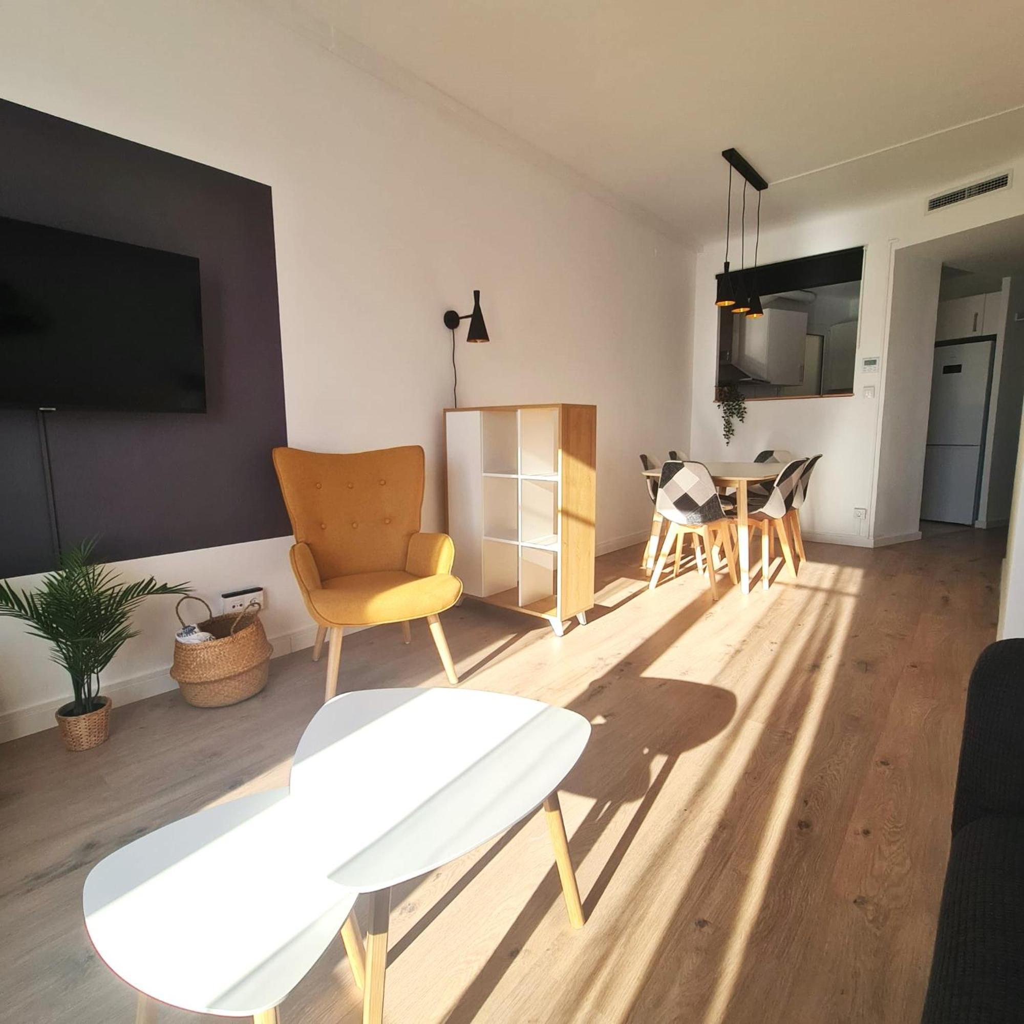 Lejlighed G74 Avenida Gaudi 4 Bedrooms With Balcony- Sagrada Familia Barcelona